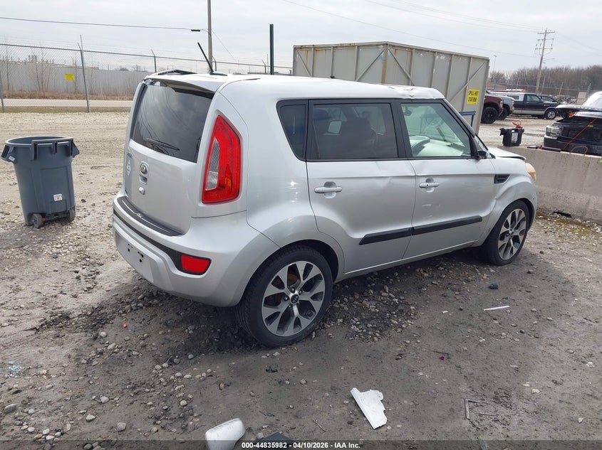 2013 Kia Soul VIN KNDJT2A68D7511530 IAAI salvage auction — RIGHT SIDE, Salvage Title, sold $350 on 2026-07-23 (photo 4)