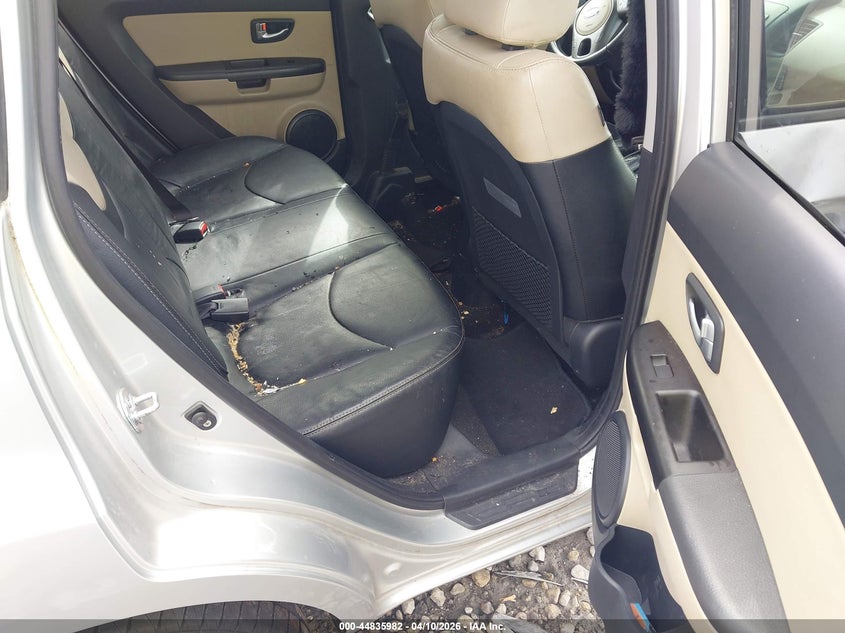 2013 Kia Soul VIN KNDJT2A68D7511530 IAAI salvage auction — RIGHT SIDE, Salvage Title, sold $350 on 2026-07-23 (photo 8)