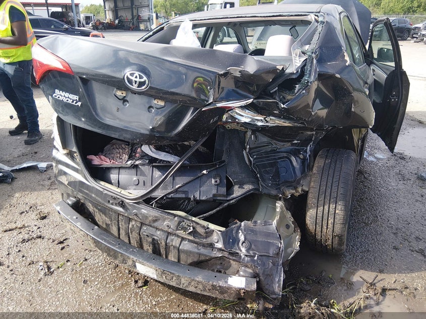 2015 Toyota Corolla VIN 5YFBURHE0FP311010 IAAI salvage auction — REAR END, Salvage Title, sold $25 on 2026-07-21 (photo 6)