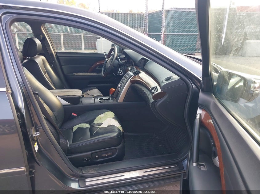 2005 Acura Rl VIN JH4KB16555C017960 IAAI salvage auction — FRONT END, Salvage (Texas), sold $300 on 2026-07-09 (photo 5)