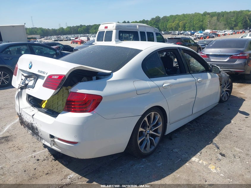 2016 BMW 5er VIN WBA5A7C56GG145786 IAAI salvage auction — Burn Engine, Bill Of Sale (Georgia), sold $325 on 2026-08-19 (photo 4)