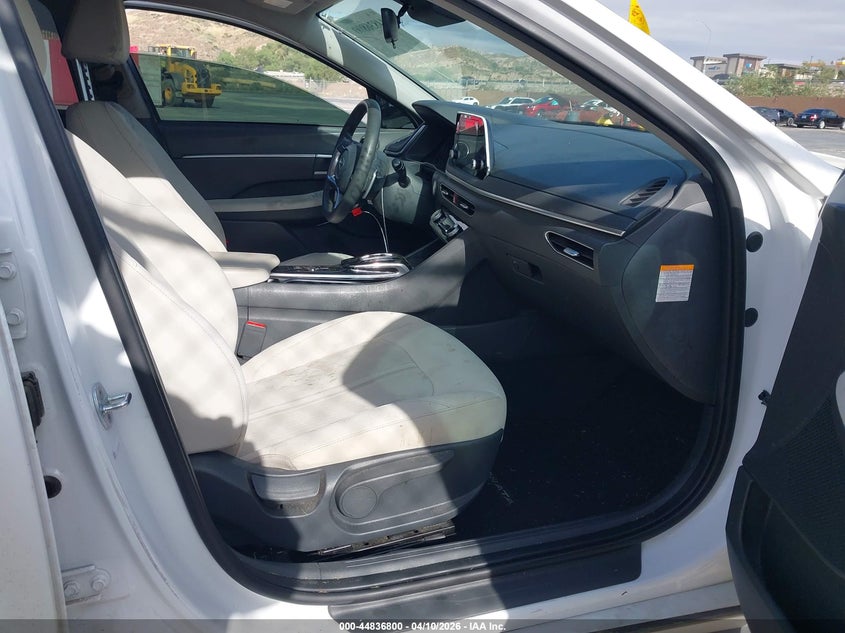 2021 Hyundai Sonata VIN KMHL24JJ6MA035367 IAAI salvage auction — LEFT SIDE, Salvage Title, sold $3,750 on 2026-07-08 (photo 5)