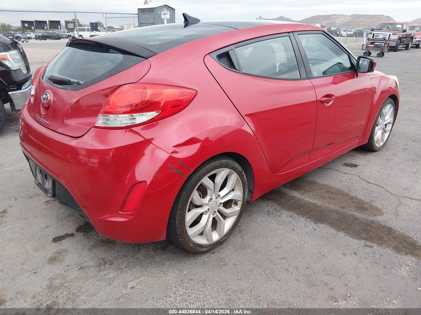 2013 Hyundai Veloster VIN KMHTC6AD5DU135736 IAAI salvage auction — LEFT SIDE, Wait Title, sold $1,050 on 2026-07-22 (photo 4)