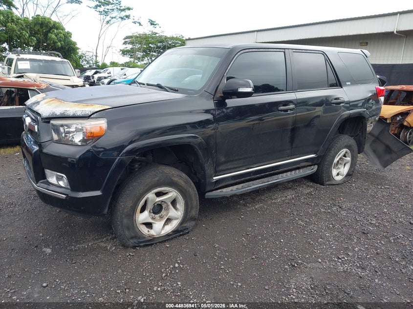 2011 Toyota 4runner VIN JTEBU5JR9B5034057 IAAI salvage auction — FRONT & REAR, Salvage (Hawaii), sold $25 on 2026-07-28 (photo 2)
