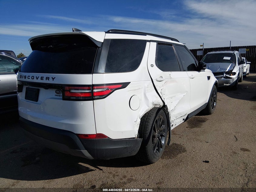 2017 Land rover Discovery VIN SALRRBBV1HA045240 IAAI salvage auction — RIGHT SIDE, Salvage Title, sold $3,550 on 2026-07-28 (photo 4)