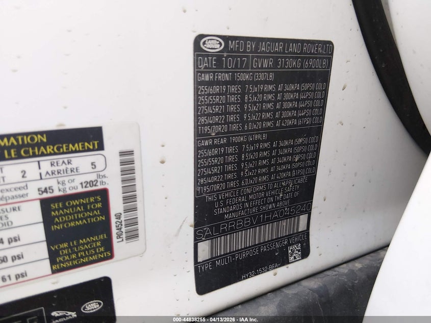 2017 Land rover Discovery VIN SALRRBBV1HA045240 IAAI salvage auction — RIGHT SIDE, Salvage Title, sold $3,550 on 2026-07-28 (photo 9)