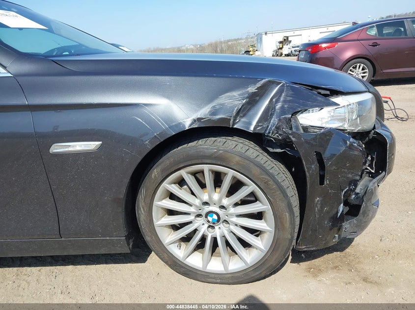 2013 BMW 5er VIN WBAFU7C58DDU70805 IAAI salvage auction — RIGHT FRONT, Salvage (New Jersey), sold $1,550 on 2026-07-10 (photo 6)