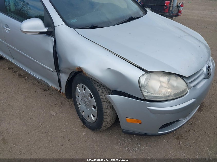 2007 Volkswagen Rabbit VIN WVWDS71K47W029545 IAAI salvage auction — SIDE, Salvage (New Jersey), sold $250 on 2026-07-16 (photo 6)