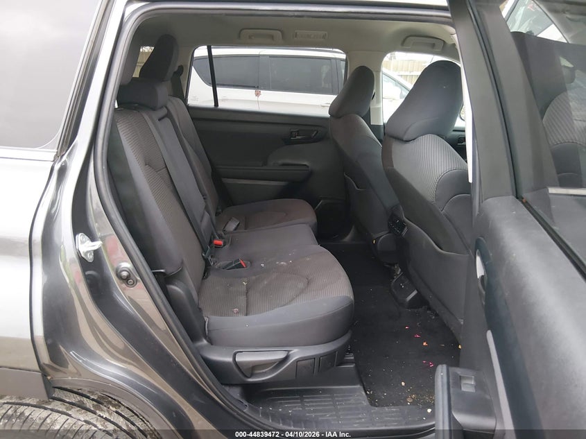 2023 Toyota Highlander VIN 5TDKDRAH2PS005312 IAAI salvage auction — HAIL, Salvage Title, sold $200 on 2026-07-21 (photo 8)