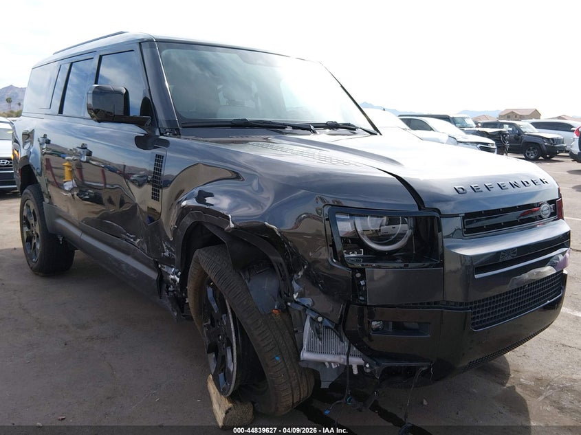 2026 Land rover Defender VIN SALEJFFU0T2490599 IAAI salvage auction — RIGHT FRONT, Salvage Title, sold $20,600 on 2026-07-14 (photo 6)