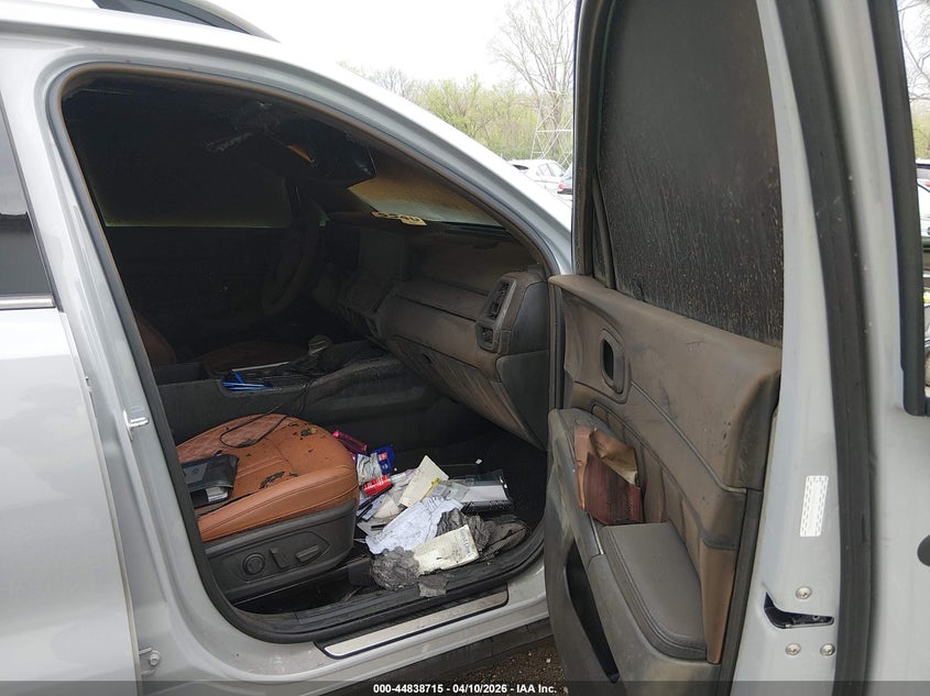 2022 Kia Sorento VIN 5XYRKDLF4NG105361 IAAI salvage auction — INTERIOR BURN, Salvage Title, sold $4,700 on 2026-07-22 (photo 5)