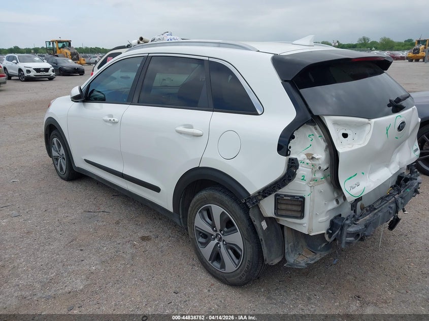 2019 Kia Niro VIN KNDCB3LC1K5347650 IAAI salvage auction — REAR END, Wait Title, sold $4,200 on 2026-07-07 (photo 3)