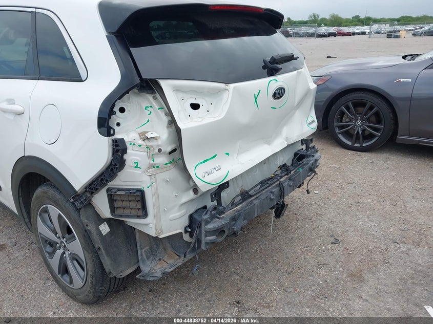 2019 Kia Niro VIN KNDCB3LC1K5347650 IAAI salvage auction — REAR END, Wait Title, sold $4,200 on 2026-07-07 (photo 6)