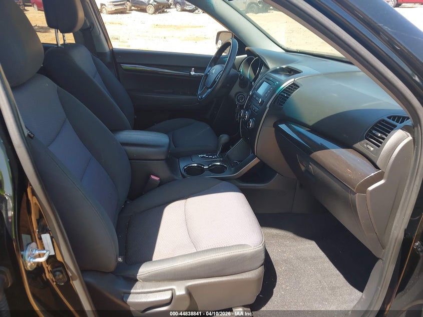2013 Kia Sorento VIN 5XYKT4A63DG345873 IAAI salvage auction — FRONT END, Salvage Title, sold $750 on 2026-07-06 (photo 5)