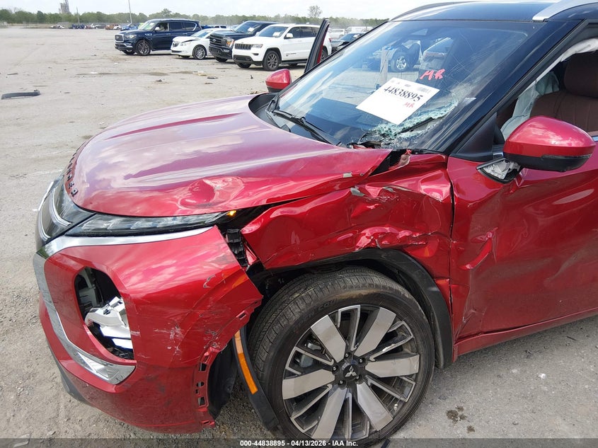 2025 Mitsubishi Outlander VIN JA4J3WA89SZ038872 IAAI salvage auction — LEFT FRONT, Wait Title, sold $6,800 on 2026-09-02 (photo 6)