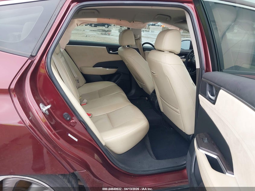 2018 Honda Clarity VIN JHMZC5F38JC022548 IAAI salvage auction — LEFT FRONT, Salvage Title, sold $1,400 on 2026-07-08 (photo 8)