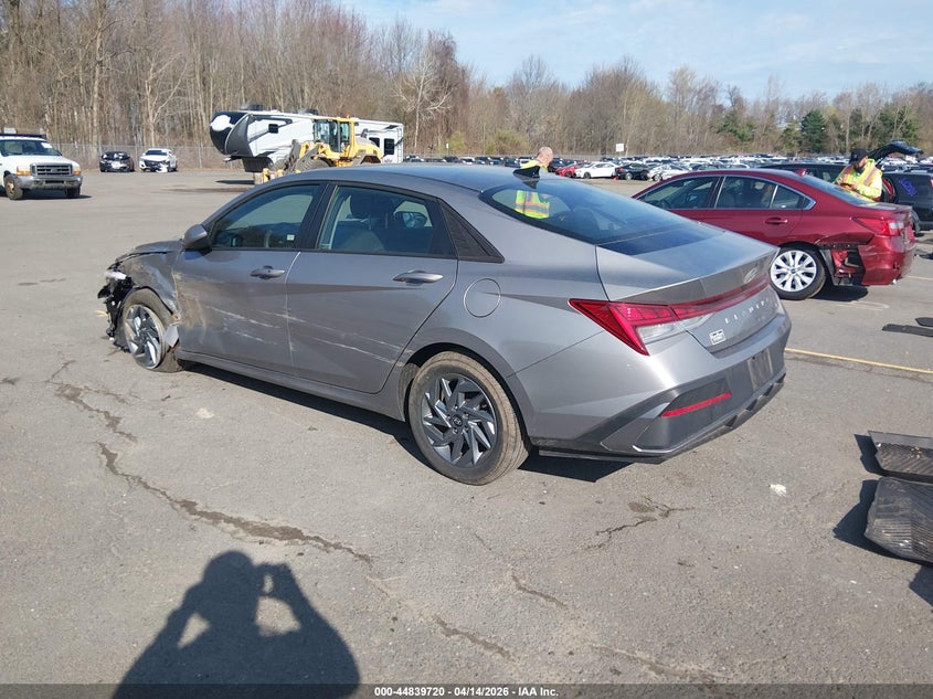 2025 Hyundai Elantra VIN KMHLM4DJ2SU161694 IAAI salvage auction — LEFT SIDE, Wait Title, sold $8,750 on 2026-07-30 (photo 3)