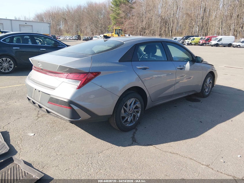 2025 Hyundai Elantra VIN KMHLM4DJ2SU161694 IAAI salvage auction — LEFT SIDE, Wait Title, sold $8,750 on 2026-07-30 (photo 4)