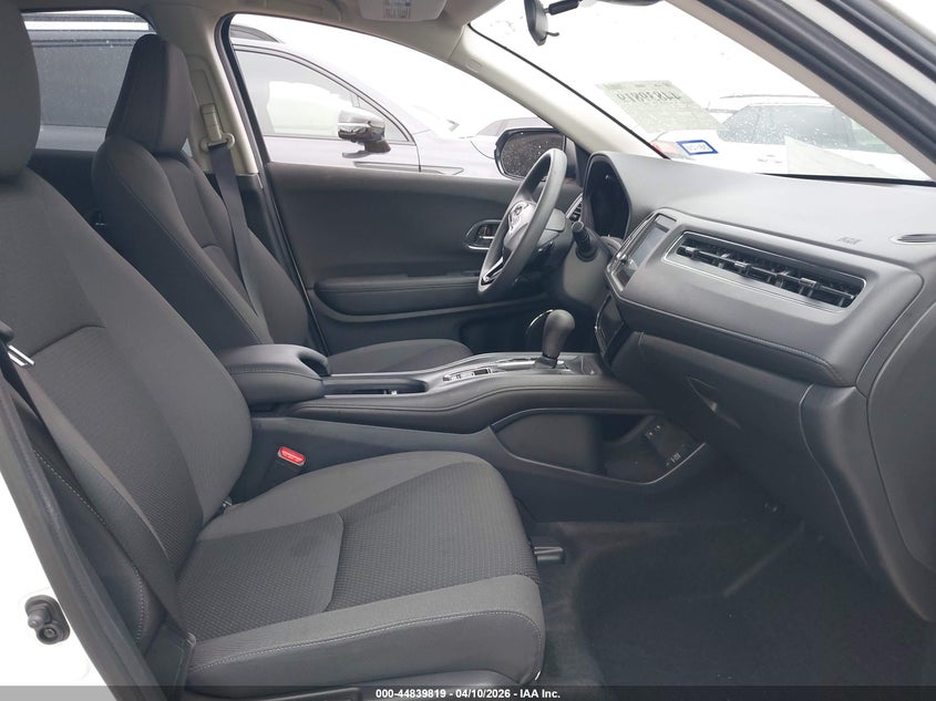 2022 Honda Hr-v VIN 3CZRU5H51NM744603 IAAI salvage auction — FRONT END, Salvage Title, sold $7,000 on 2026-08-24 (photo 5)