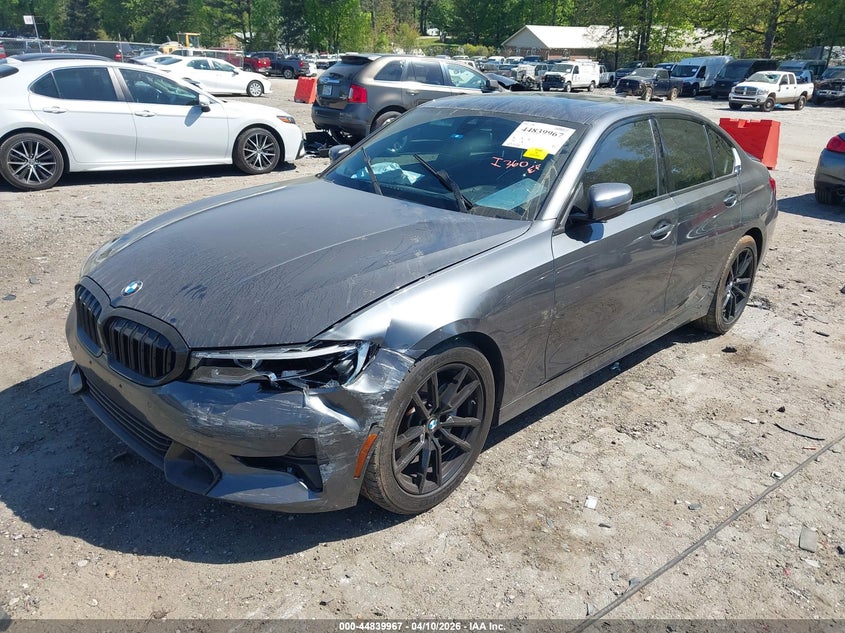 2019 BMW 3er VIN 3MW5R1J52K8A04228 IAAI salvage auction — FRONT END, Salvage Title, sold $10,600 on 2026-09-02 (photo 2)
