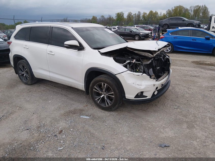 2016 Toyota Highlander VIN 5TDJKRFH2GS285405 IAAI salvage auction — FRONT END, Salvage Title, sold $4,850 on 2026-07-31 (photo 1)