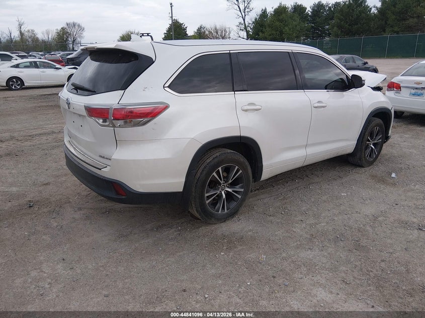 2016 Toyota Highlander VIN 5TDJKRFH2GS285405 IAAI salvage auction — FRONT END, Salvage Title, sold $4,850 on 2026-07-31 (photo 4)