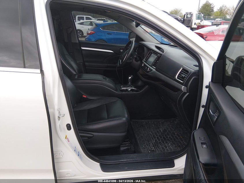 2016 Toyota Highlander VIN 5TDJKRFH2GS285405 IAAI salvage auction — FRONT END, Salvage Title, sold $4,850 on 2026-07-31 (photo 5)