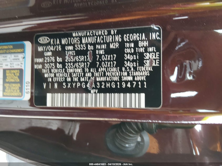 2017 Kia Sorento VIN 5XYPG4A32HG194711 IAAI salvage auction — RIGHT FRONT, Salvage Title, sold $2,900 on 2026-07-30 (photo 9)