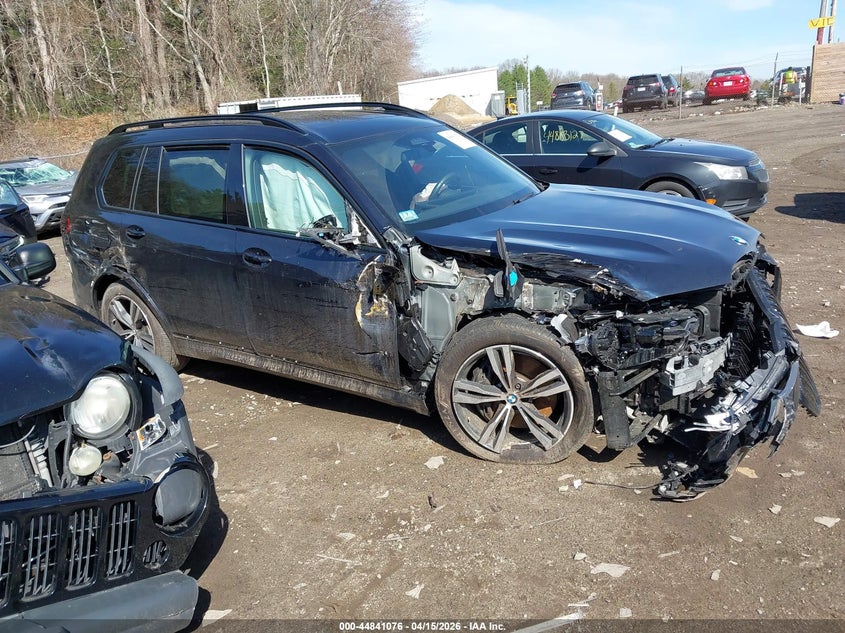 2025 BMW X7 VIN 5UX23EM03S9W96700 IAAI salvage auction — RIGHT FRONT, Wait Title, sold $25,625 on 2026-07-21 (photo 1)