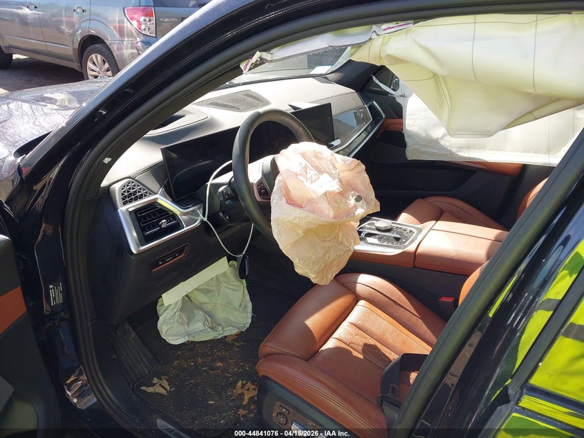 2025 BMW X7 VIN 5UX23EM03S9W96700 IAAI salvage auction — RIGHT FRONT, Wait Title, sold $25,625 on 2026-07-21 (photo 5)