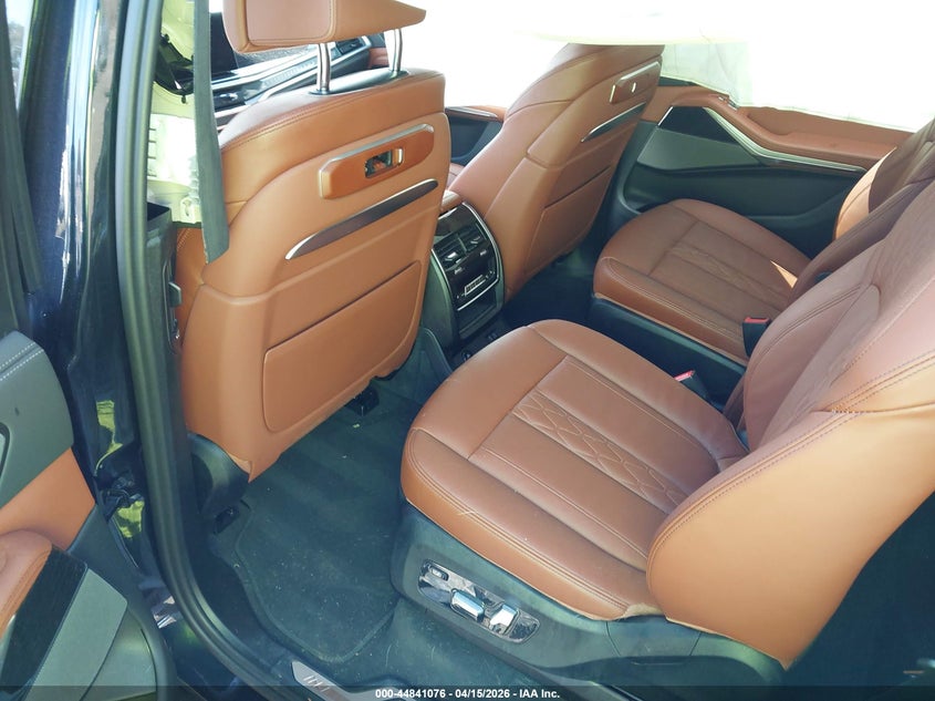 2025 BMW X7 VIN 5UX23EM03S9W96700 IAAI salvage auction — RIGHT FRONT, Wait Title, sold $25,625 on 2026-07-21 (photo 8)