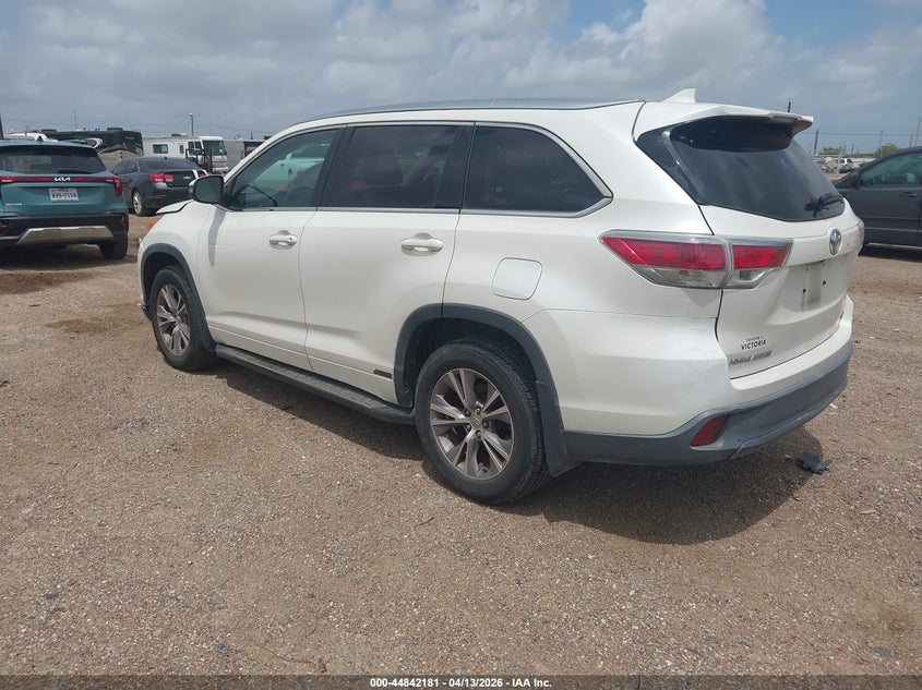 2014 Toyota Highlander VIN 5TDKKRFH2ES015222 IAAI salvage auction — FRONT END, Salvage Title, sold $8,000 on 2026-07-24 (photo 3)