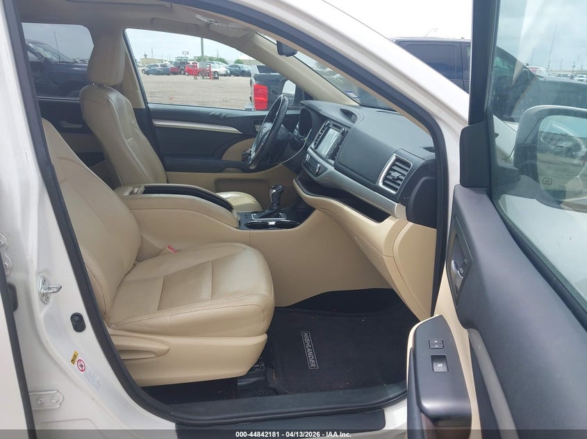 2014 Toyota Highlander VIN 5TDKKRFH2ES015222 IAAI salvage auction — FRONT END, Salvage Title, sold $8,000 on 2026-07-24 (photo 5)
