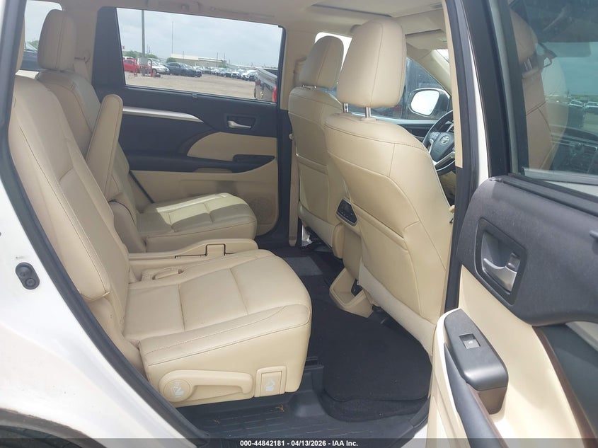 2014 Toyota Highlander VIN 5TDKKRFH2ES015222 IAAI salvage auction — FRONT END, Salvage Title, sold $8,000 on 2026-07-24 (photo 8)