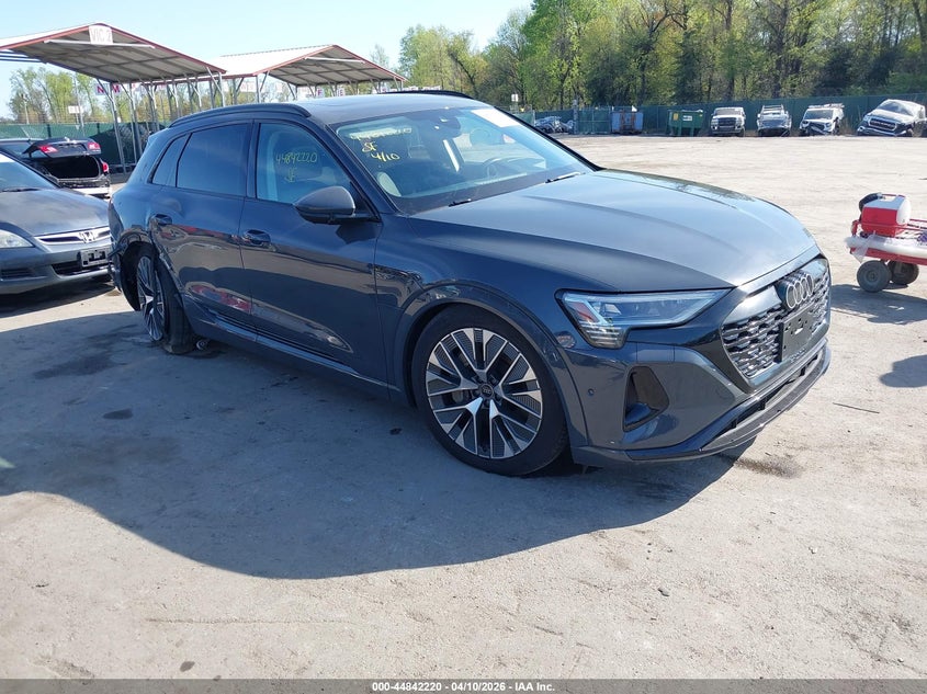 2024 Audi Q8 VIN WA16ABGE9RB007688 IAAI salvage auction — RIGHT REAR, Salvage Title, sold $27,550 on 2026-07-09 (photo 1)