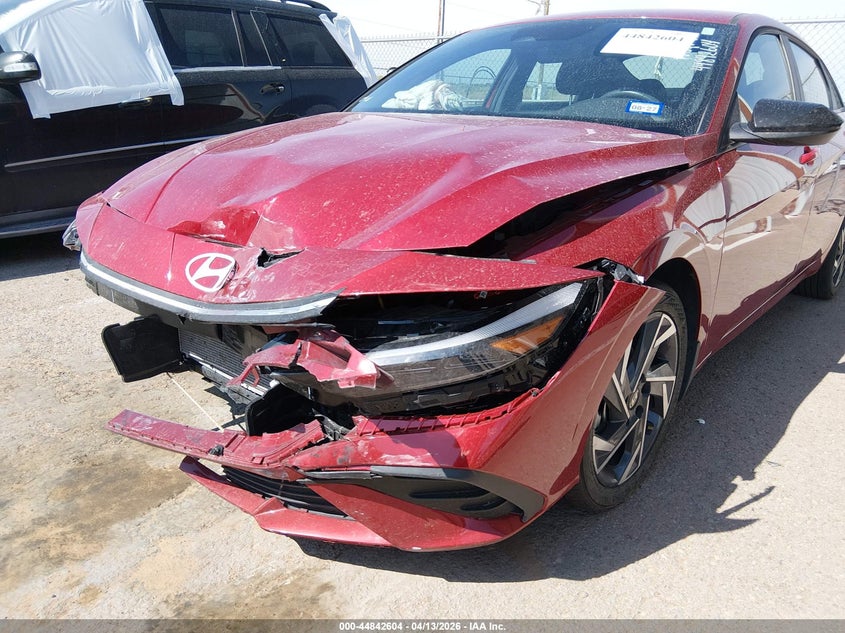 2025 Hyundai Elantra VIN KMHLM4DG2SU059140 IAAI salvage auction — FRONT END, Salvage Title, sold $5,300 on 2026-07-29 (photo 6)