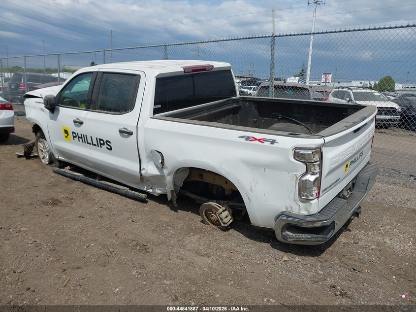 2024 Chevrolet Silverado VIN 2GCUDAED8R1258050 IAAI salvage auction — FRONT & REAR, Salvage Title, sold $3,250 on 2026-07-09 (photo 3)