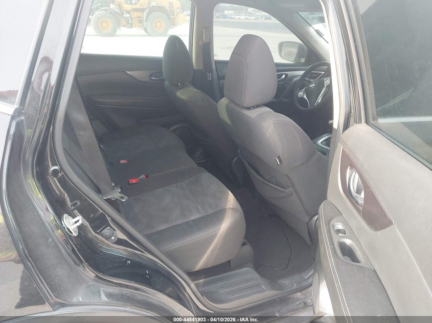 2016 Nissan Rogue VIN KNMAT2MV0GP638506 IAAI salvage auction — FRONT END, Salvage (Illinois), sold $450 on 2026-07-14 (photo 8)
