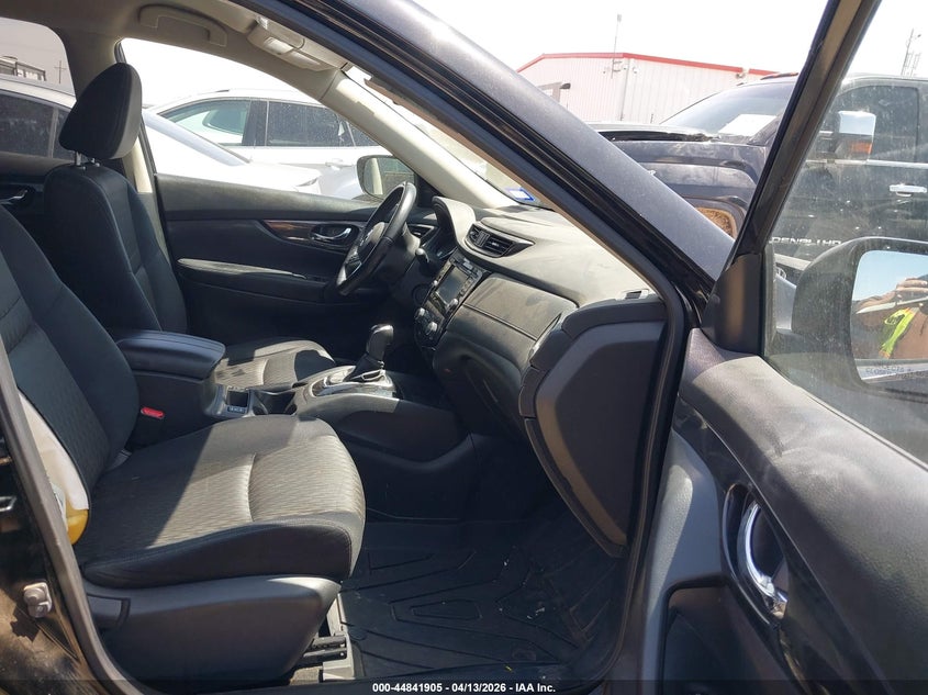2017 Nissan Rogue VIN JN8AT2MV5HW277866 IAAI salvage auction — HAIL, Salvage Title, sold $4,200 on 2026-07-28 (photo 5)