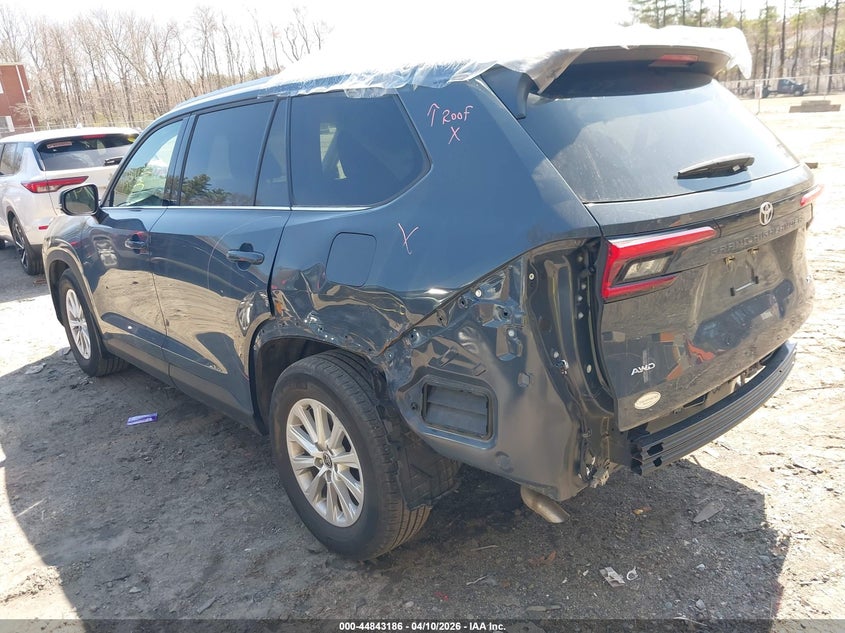 2024 Toyota Highlander VIN 5TDAAAB5XRS025045 IAAI salvage auction — ROOF, Salvage Title, sold $15,500 on 2026-07-21 (photo 3)