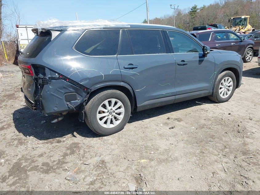 2024 Toyota Highlander VIN 5TDAAAB5XRS025045 IAAI salvage auction — ROOF, Salvage Title, sold $15,500 on 2026-07-21 (photo 4)