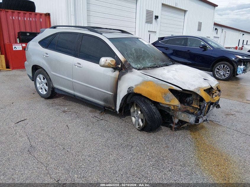 2004 Lexus Rx 330 VIN JTJHA31U140065719 IAAI salvage auction — Burn Engine, Salvage (Missouri), sold $275 on 2026-07-20 (photo 1)