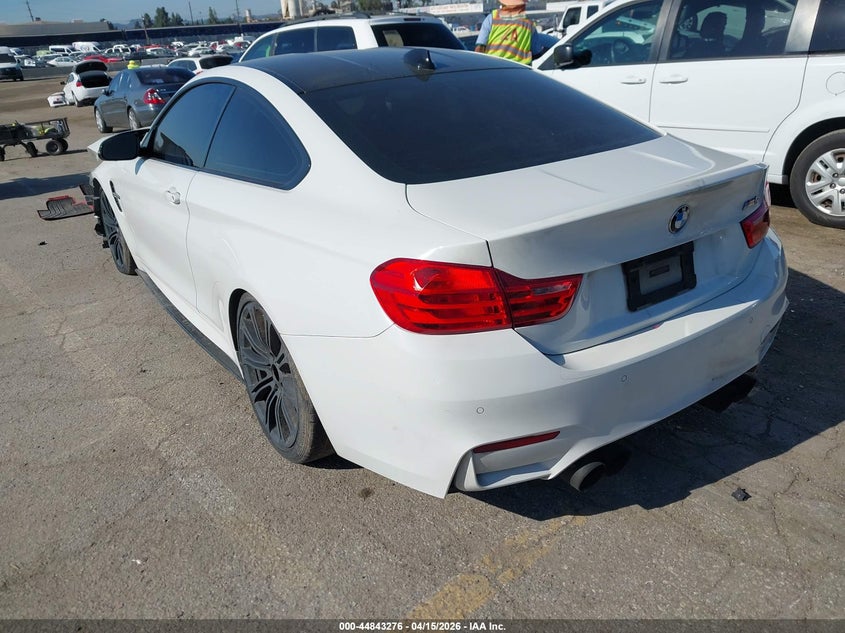 2015 BMW M4 VIN WBS3R9C50FF708732 IAAI salvage auction — RIGHT FRONT, Wait Title, sold $10,000 on 2026-07-22 (photo 3)