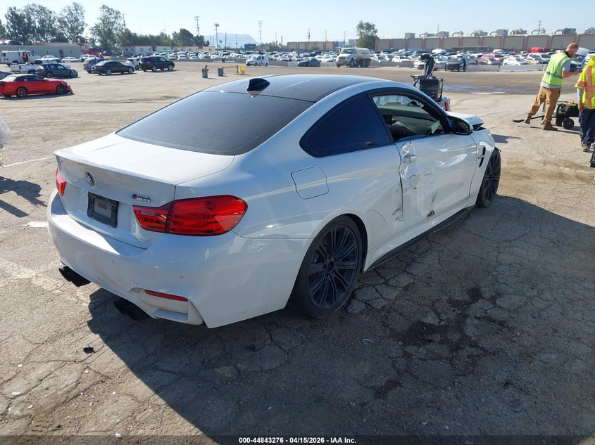 2015 BMW M4 VIN WBS3R9C50FF708732 IAAI salvage auction — RIGHT FRONT, Wait Title, sold $10,000 on 2026-07-22 (photo 4)