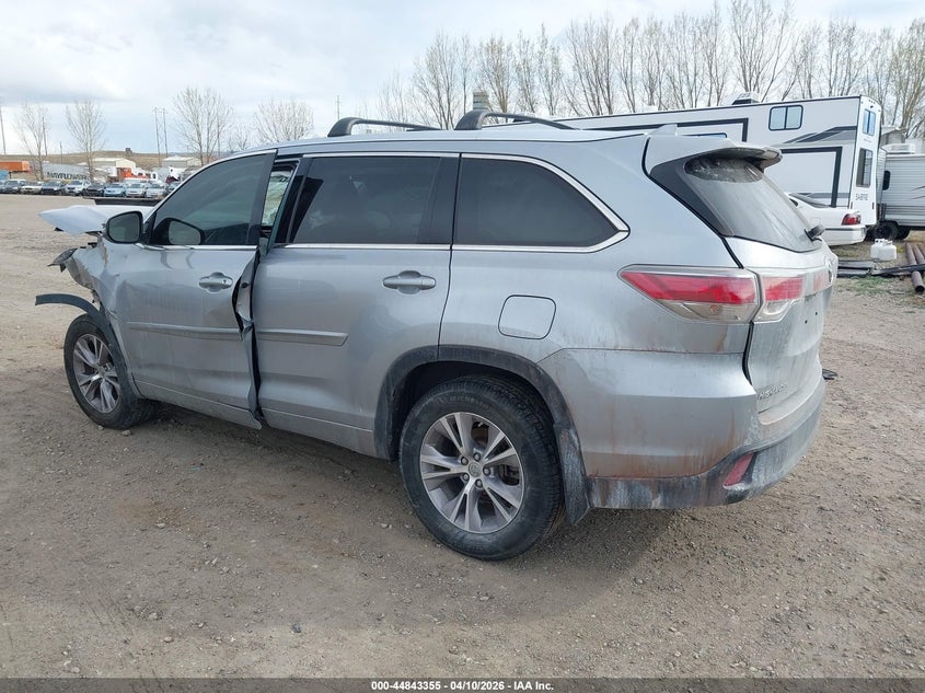2015 Toyota Highlander VIN 5TDJKRFH8FS213042 IAAI salvage auction — FRONT END, Salvage Title, sold $3,100 on 2026-07-22 (photo 3)