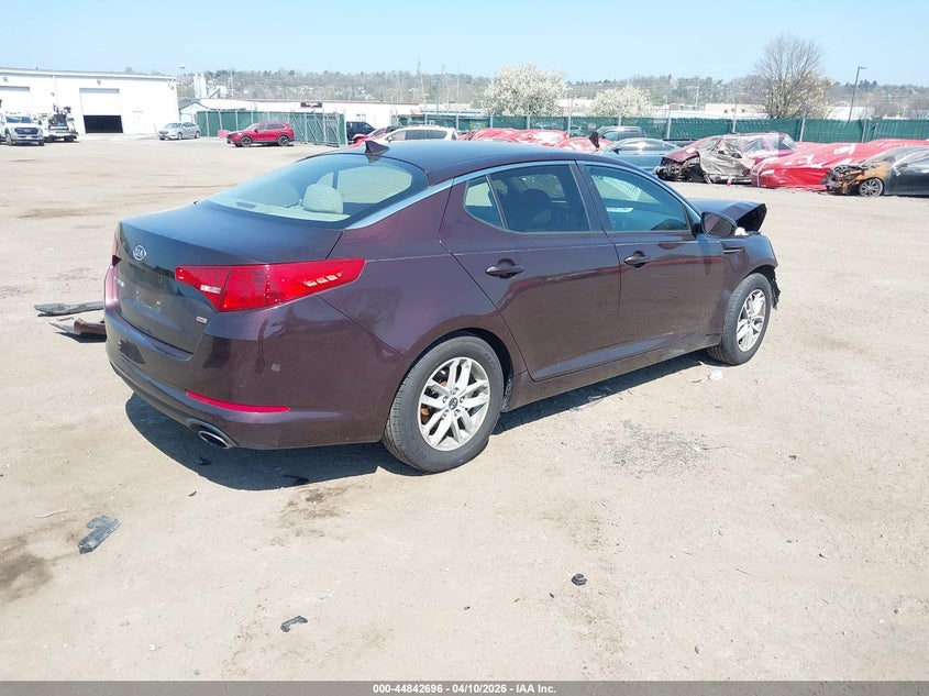 2011 Kia Optima VIN KNAGM4A78B5173550 IAAI salvage auction — FRONT END, Salvage (Pennsylvania), sold $425 on 2026-07-24 (photo 4)