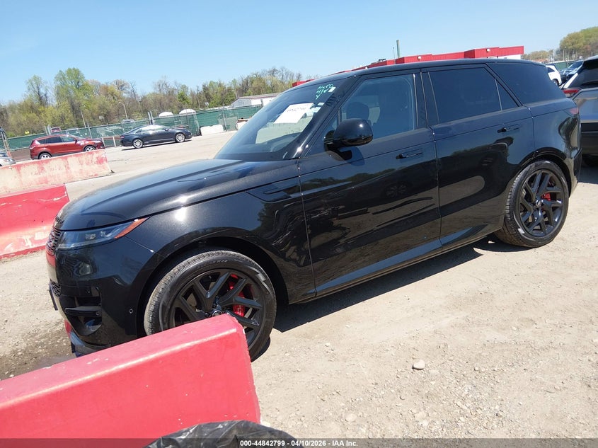 2024 Land rover Range rover sport VIN SAL1L9FU5RA173166 IAAI salvage auction — RIGHT REAR, Salvage - 75% Or Less (Maryland), sold $32,500 on 2026-07-30 (photo 2)