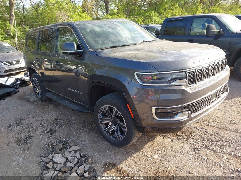 2022 Jeep Grand wagoneer VIN 1C4SJVDT4NS142578 — IAAI salvage auction photo