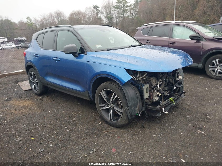 2019 Volvo Xc40 VIN YV4162XZ6K2005811 IAAI salvage auction — FRONT END, Salvage (Massachusetts), sold $3,600 on 2026-08-16 (photo 1)