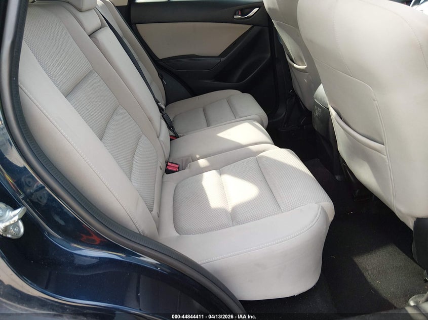 2016 Mazda Cx-5 VIN JM3KE4CYXG0877566 IAAI salvage auction — RIGHT FRONT, Salvage Title, sold $2,800 on 2026-07-10 (photo 8)